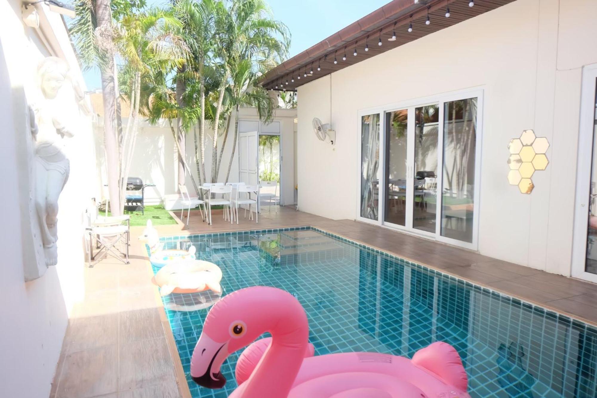 The Pool House No.8 Villa